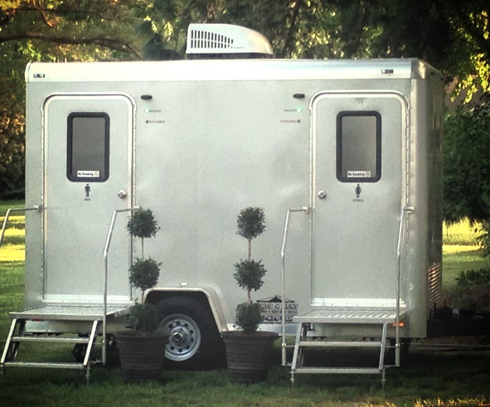 2 single Restroom Trailer